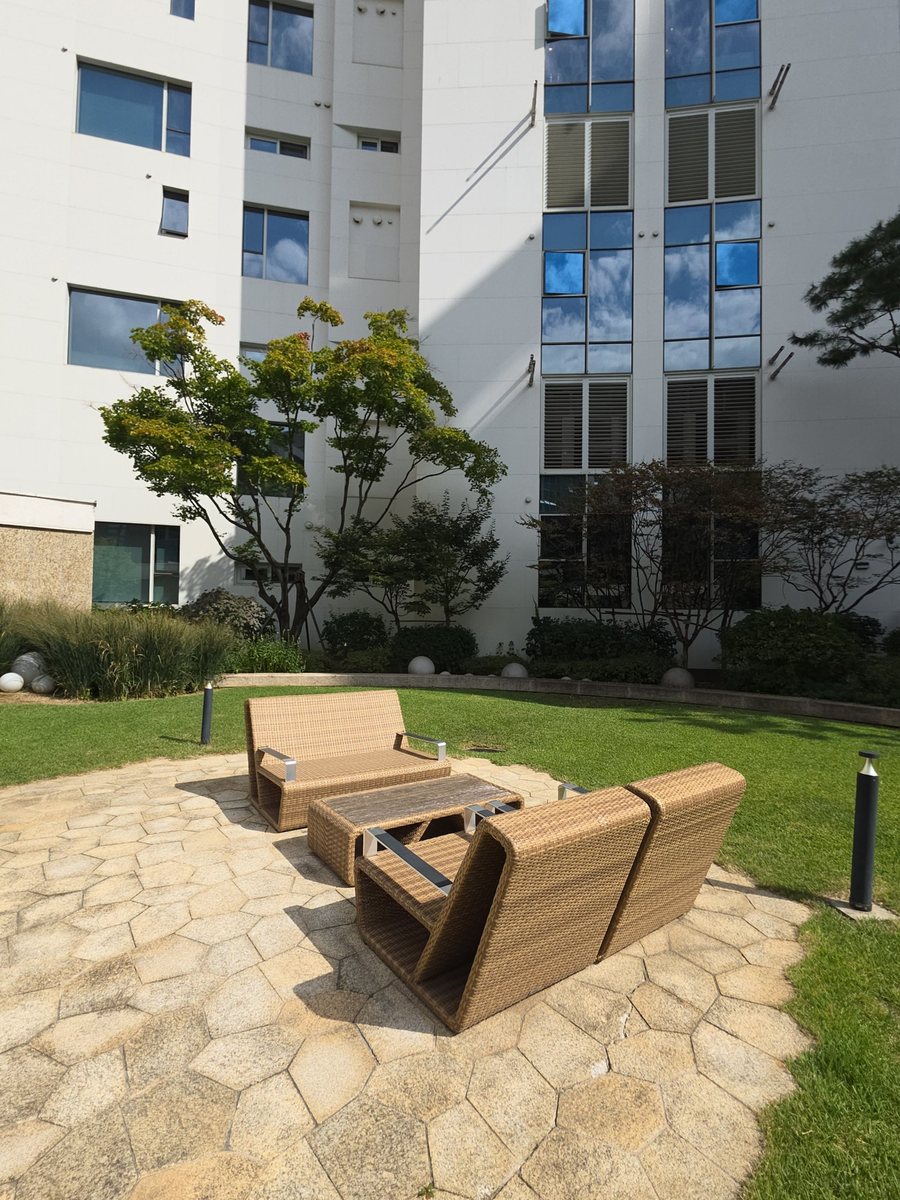 Private lawn garden